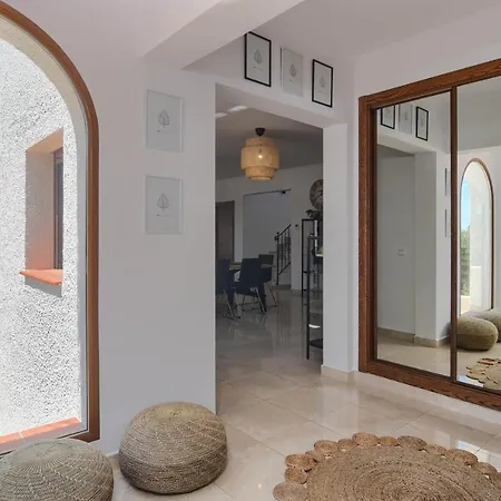 Casa De Missy By Aguilarent *